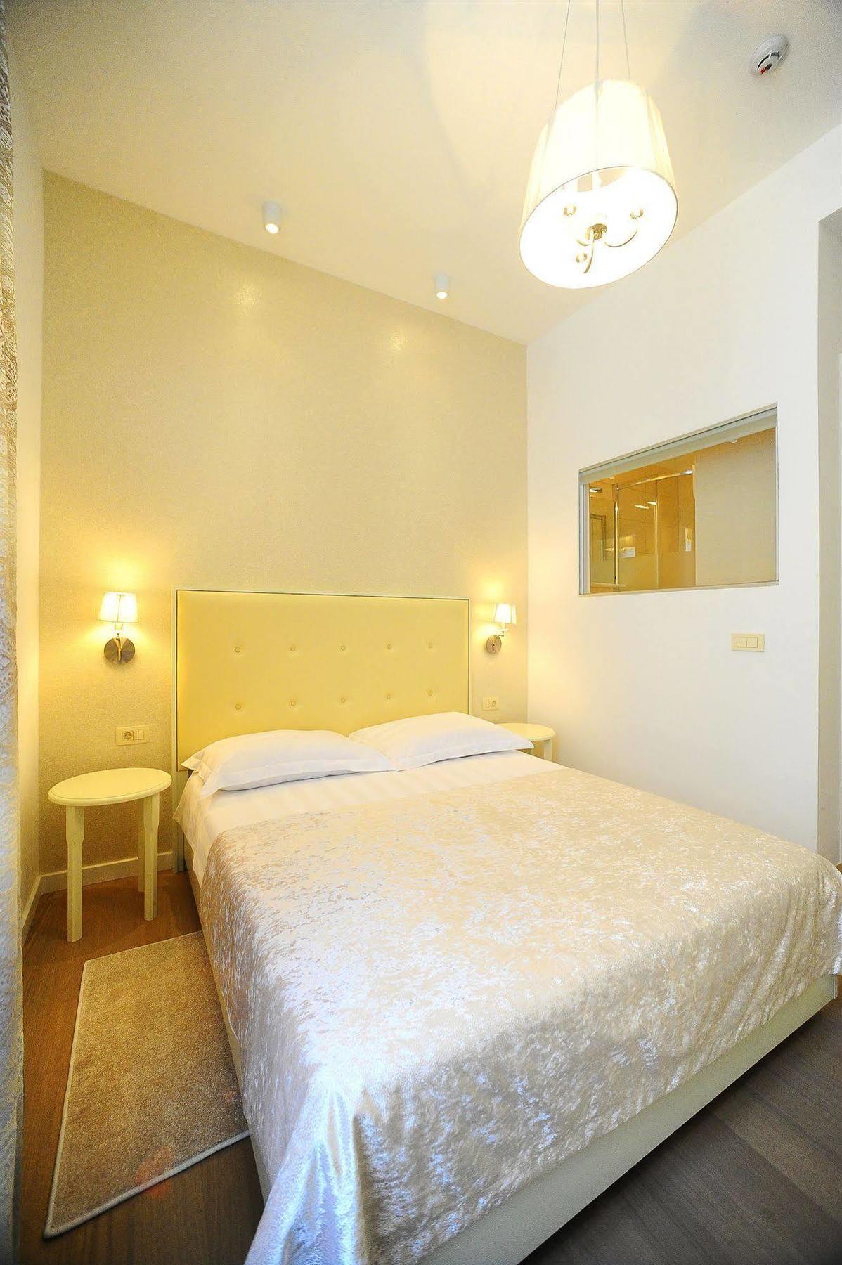 Olea Luxury Rooms Спліт Екстер'єр фото